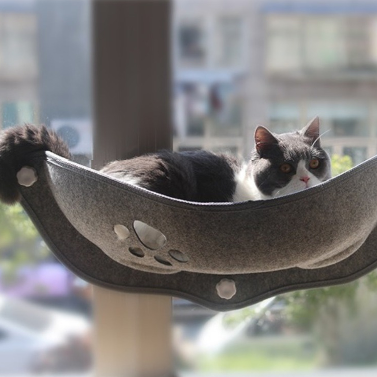 SkyRest™ Hanging Pet Bed – Elevated Comfort for Observant Cats 