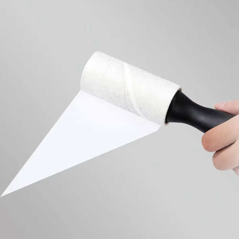 Adhesive Lint Roller – Practical cleaning for clothes and upholstery. 