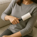 Adhesive Lint Roller – Practical cleaning for clothes and upholstery. 